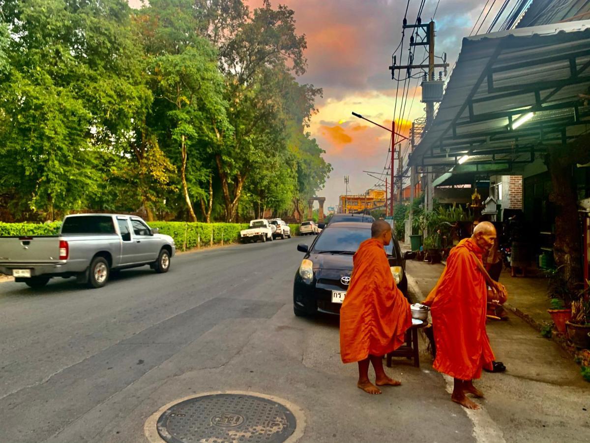 Une Jai Place เรือนอุ่นใจ Phimai Exteriör bild